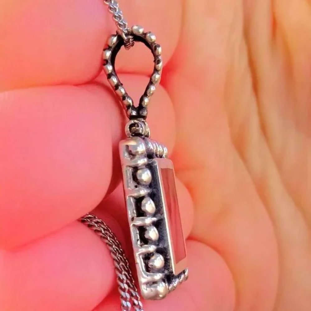 Vintage Sterling Silver Red Jasper Pebbled Pendant Necklace - Picture 13 of 13